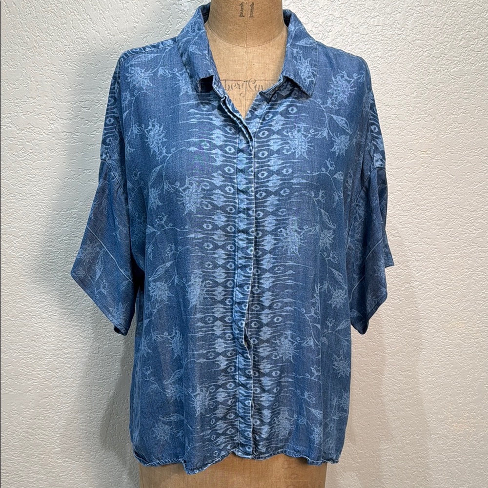 Liverpool Women Blue‎ Floral Chambray Button Down Short Sleeve Shirt Size Medium